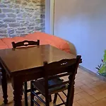 Terrace Retreat In The Marche شقة