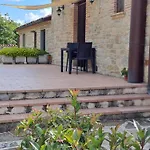 Terrace Retreat In The Marche شقة