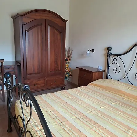 Apartment Terrace Retreat In The Marche *