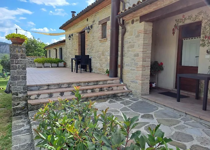 Terrace Retreat In The Marche Apartment *